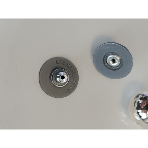 costume jewelry Liz Claiborne Silver Tone Stud earrings - Picture 3 of 4